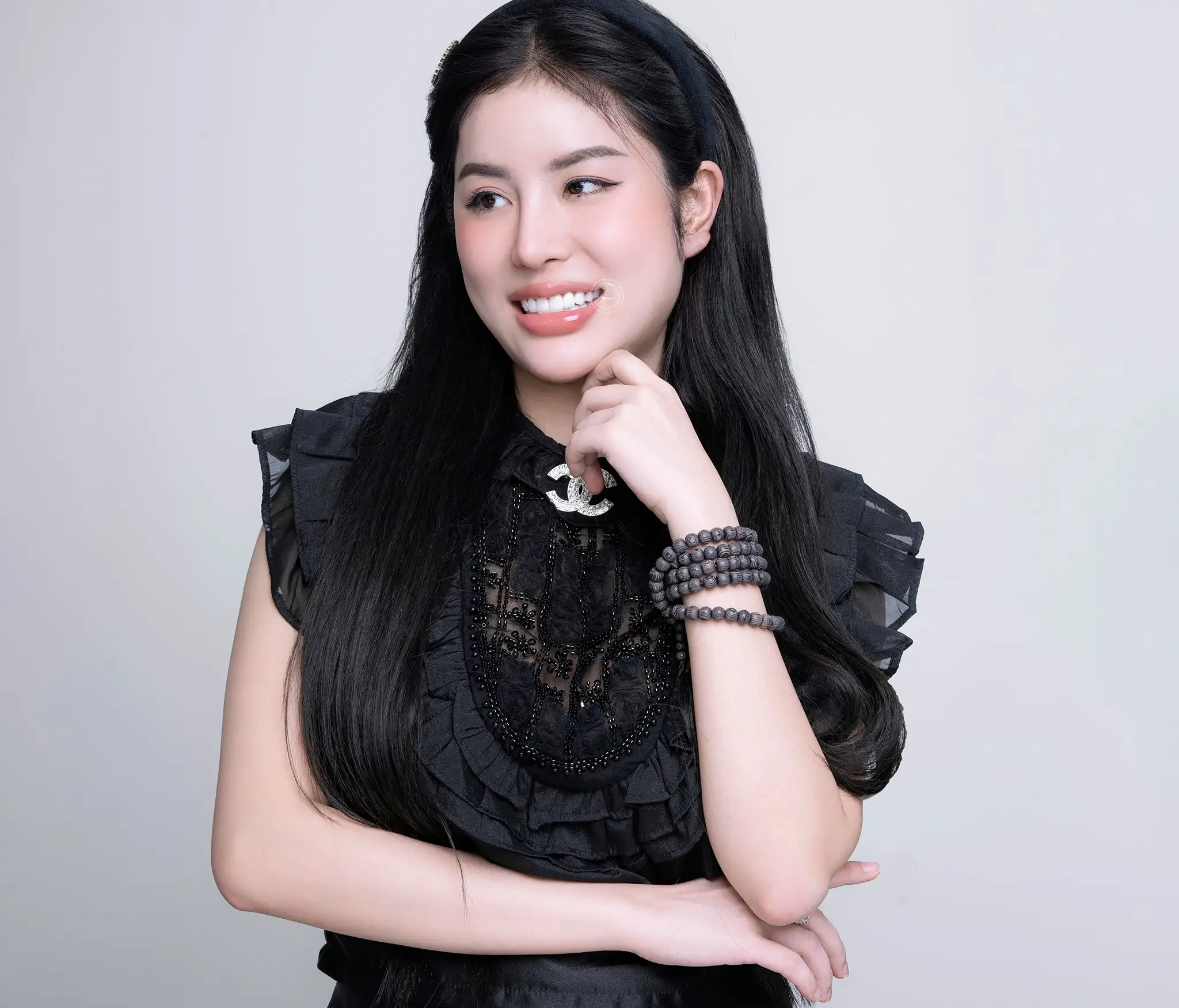 Cách chăm sóc răng sứ giúp duy trì vẻ đẹp và độ bền lâu dài